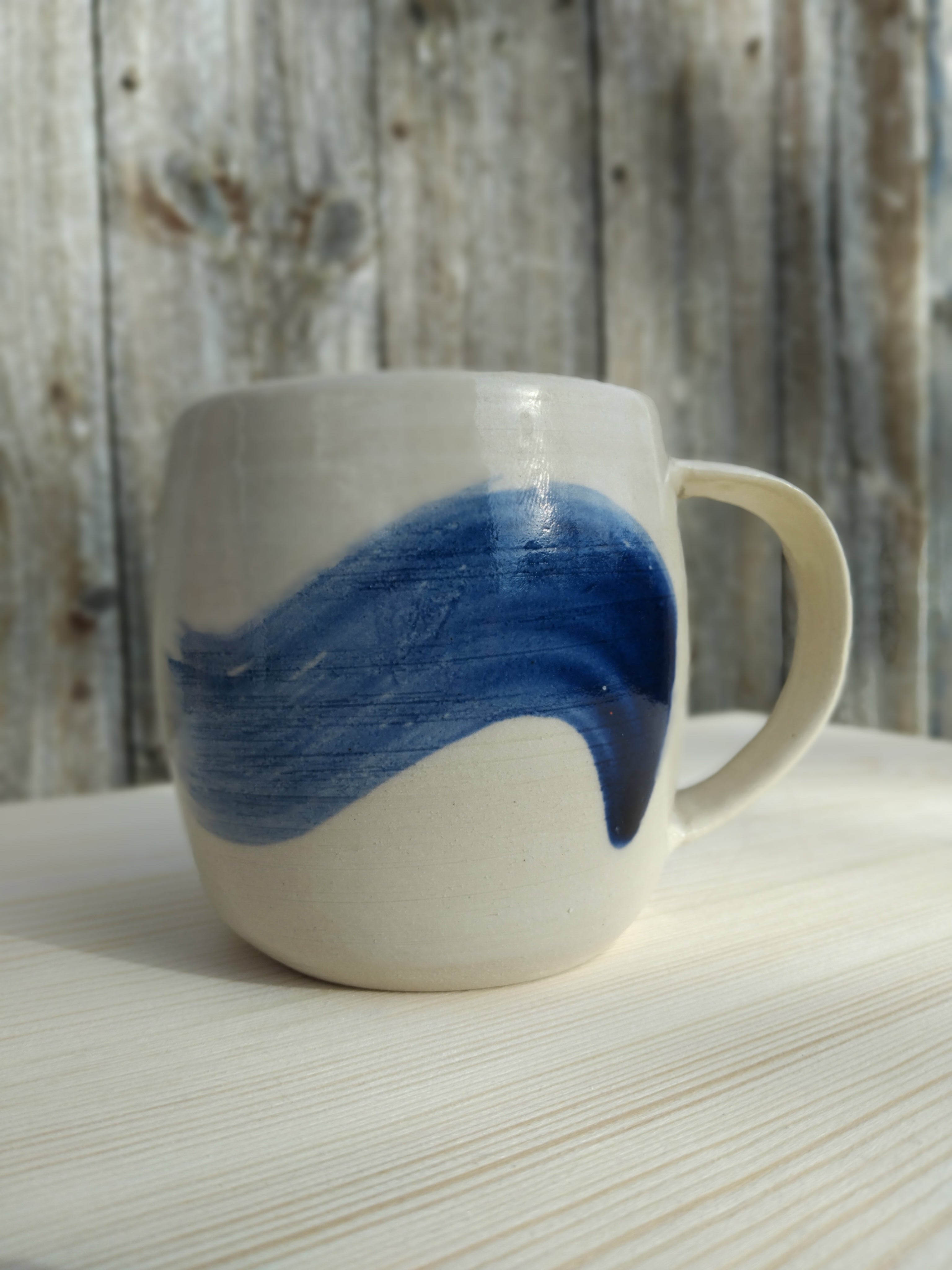 Wave mug – Little Whitby Potter